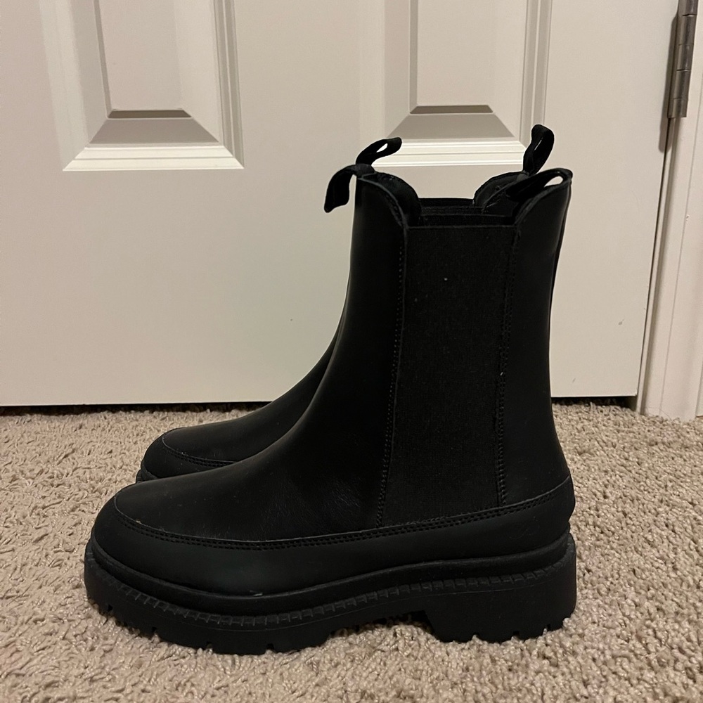 New CALIA by Carrie Underwood Black Ankle Boots